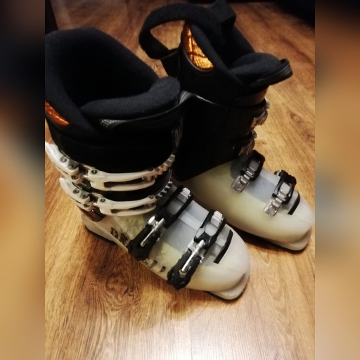 Zdjęcie oferty: Buty narciarskie 23,5