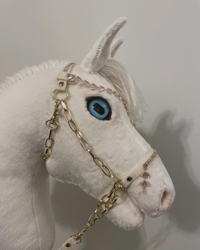 Zdjęcie oferty: Hobby Horse A3 biały z kantarem