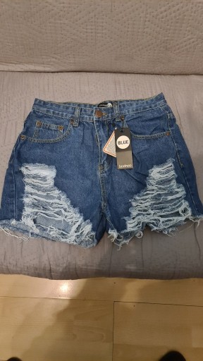 Zdjęcie oferty: Krotkie damskie spodenki jeansowe r38 Nowe z metką