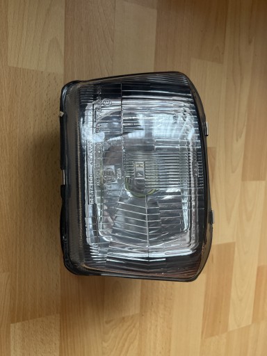 Zdjęcie oferty: Reflektor lampa Kawasaki GPZ 500