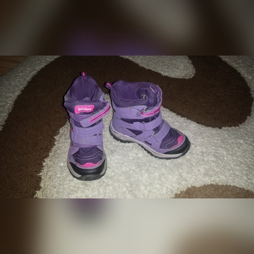 Zdjęcie oferty: Buty zimowe dziecięce Rozmiar 29