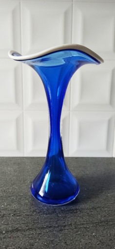 Zdjęcie oferty: Wazon szklany kobaltowy Tarnowiec Napoleon