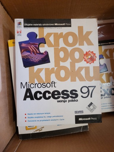 Zdjęcie oferty: Microsoft Access 97 - krok po kroku + dyskietka 