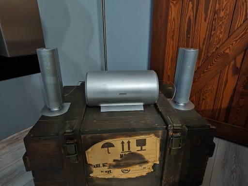 Zdjęcie oferty: Kolumny kina domowego Universum (suobwoofer +2 satelitki)