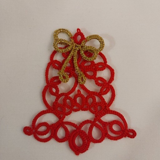Zdjęcie oferty: Koronkowa dekoracja na choinkę Czerwony dzwonek