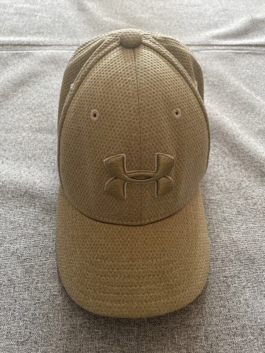 Zdjęcie oferty: Czapka Under Armour Youth S/M GOLD <jak nowa>