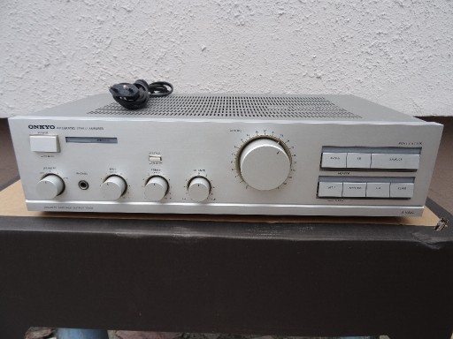 Zdjęcie oferty: Wzmacniacz ONKYO  A-8420