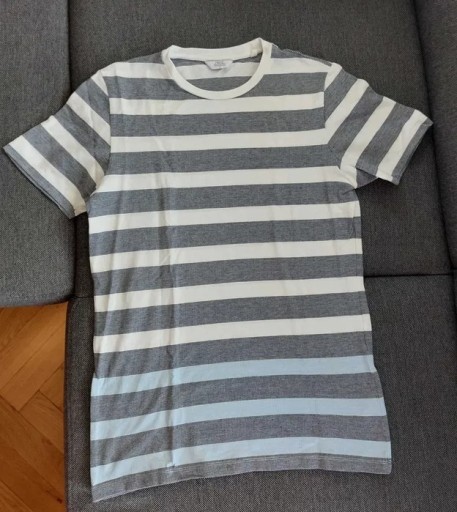 Zdjęcie oferty: T-shirt Koszulka NEXT rozmiar S dla dziecka