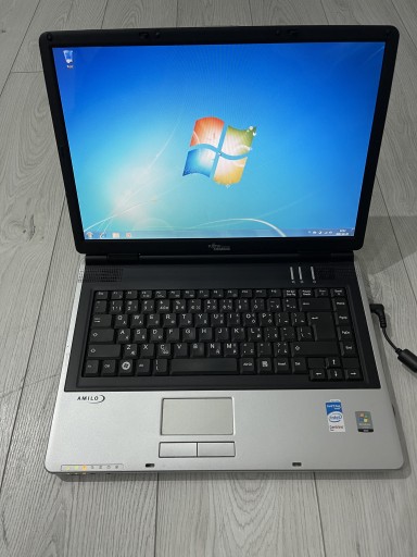 Zdjęcie oferty: Laptop Fujitsu amilo pi 2515