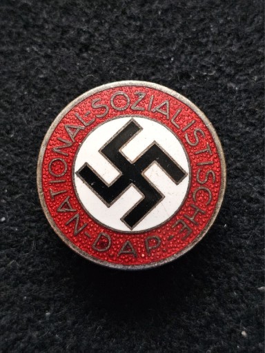 Zdjęcie oferty: NSDAP pin sygnowany RZM M1/23