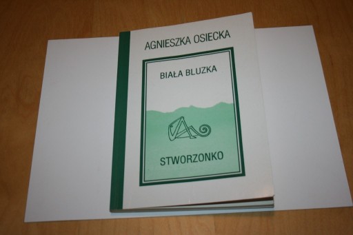 Zdjęcie oferty: Biała bluzka Stworzonko - Agnieszka Osiecka 