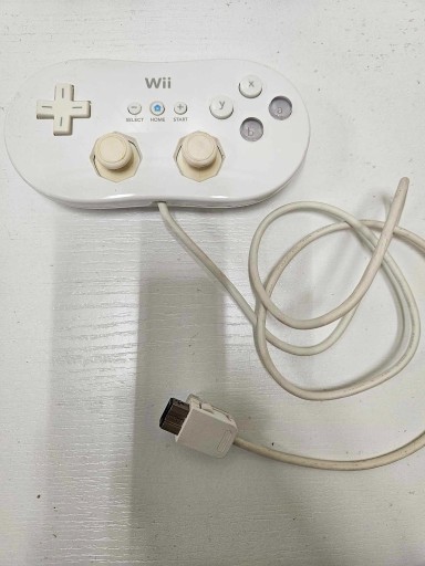 Zdjęcie oferty: Nintendo Wii Pad Classic RVL-005 Oryginał 