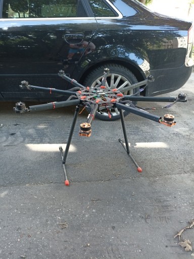 Zdjęcie oferty: Dron,oktacopter,poszukiwawczo rozpoznawczy
