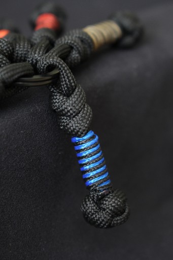 Zdjęcie oferty: Breloczek paracord EDC do kluczy thin blue line