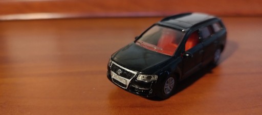 Zdjęcie oferty: VW Passat Variant 2.0 FSI Siku kombi