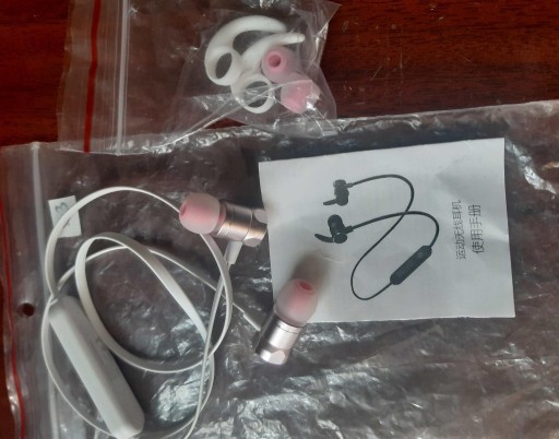 Zdjęcie oferty: Bezprzewodowe Słuchawki X3 za część ceny.