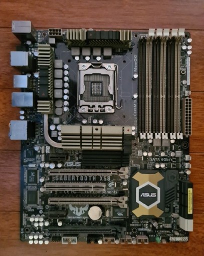 Zdjęcie oferty: Asus sabertooth x58 i7 940 8gbram