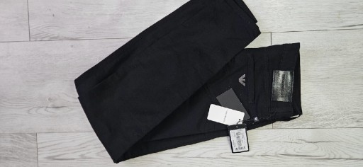Zdjęcie oferty: Spodnie Skiny Fit materiałowe Emporio Armani