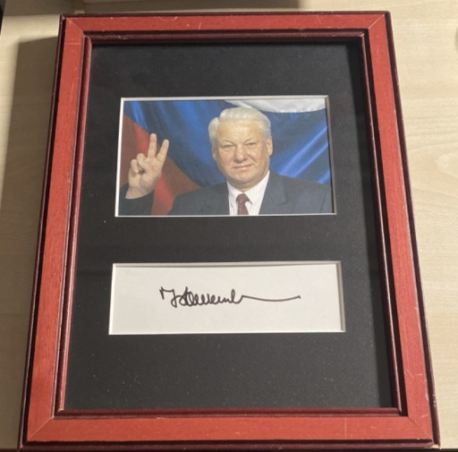 Zdjęcie oferty: Borys Jelcyn prezydent Rosji (1991-1999) autograf