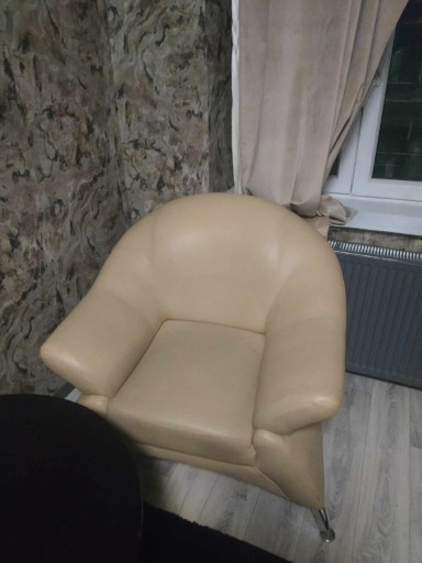 Zdjęcie oferty: Meble skórzane sofa + 2 