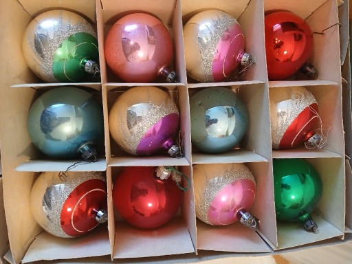 Zdjęcie oferty: Bombki choinkowe szklane stare PRL handmade ręcznie zdobione mix