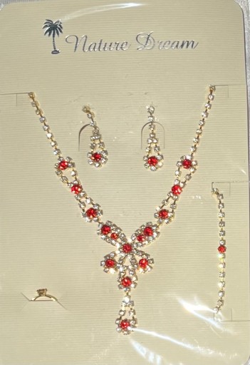 Zdjęcie oferty: Komplet biżuterii damskiej