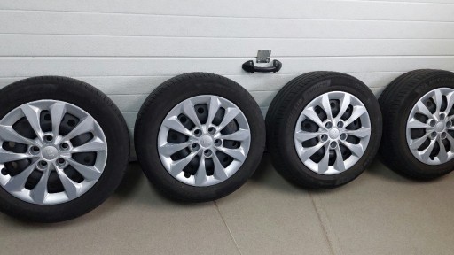 Zdjęcie oferty: *Felgi-koła 16" Kia + Kołpaki Kia* Opony Michelin*