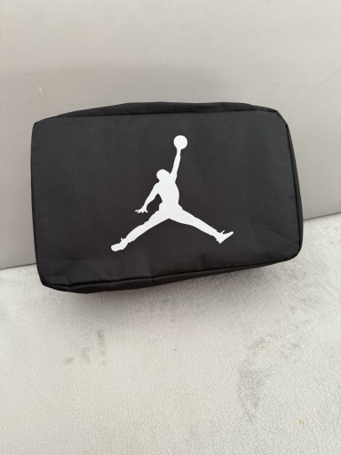 Zdjęcie oferty: Jordan pojemnik na buty drobiazgi