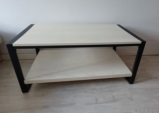 Zdjęcie oferty: Stolik kawowy  do salonu 