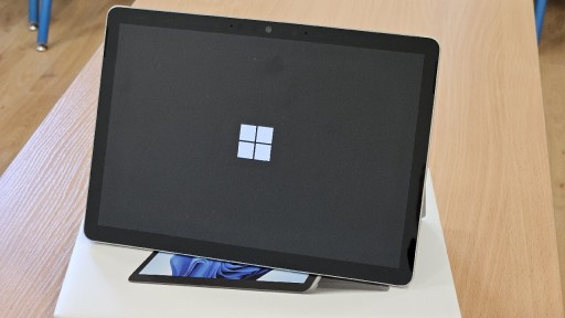 Zdjęcie oferty: Surface Go 3 64GB/4GB + Dowód zakupu/gwarancja