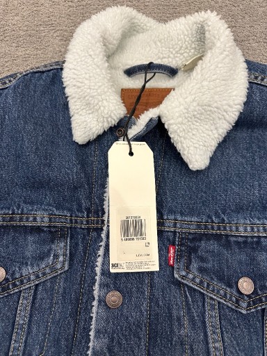 Zdjęcie oferty: Levis ex boyfriend sherpa trucker rozmiar L