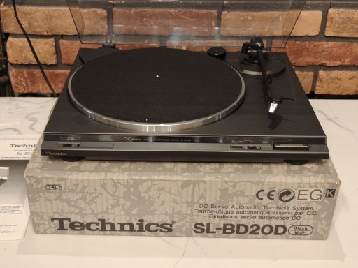 Zdjęcie oferty: TECHNICS SL-BD20D ! Znakomity gramofon VINTAGE ! Org karton i instrukcje