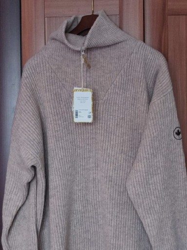 Zdjęcie oferty: Duży sweter męskie 2XL,wełna 100% norweski 
