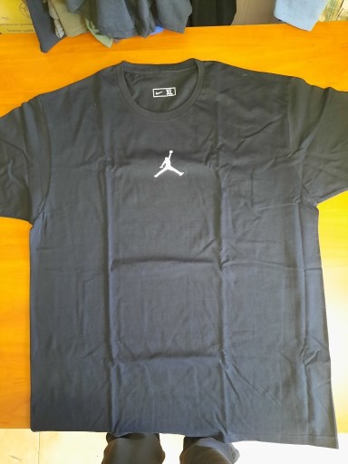 Zdjęcie oferty: Box Koszulek Jordan rozmiar XL-nowe 25 szt