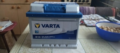 Zdjęcie oferty: Akumulator VARTA do silnika benzynowego 1,2-1,4 l