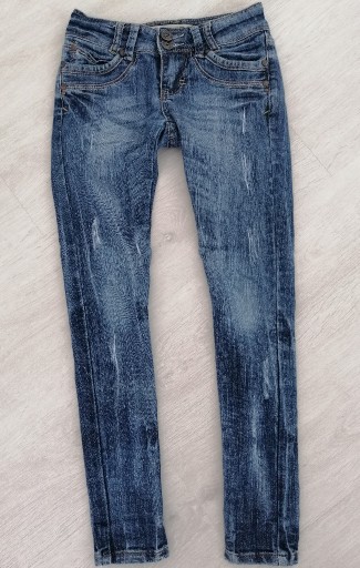 Zdjęcie oferty: Spodnie jeansowe rurki New Look 8 lat +