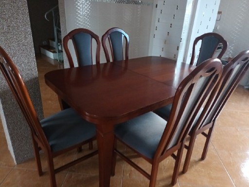Zdjęcie oferty: Piękny zestaw stół z 6 krzesłami 