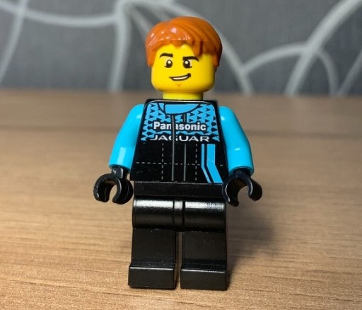 Zdjęcie oferty: Lego minifigurka kierowca Jaguar Panasonic sc079