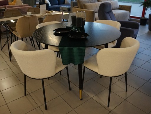 Zdjęcie oferty: EMBOS stół czarny + 4 krzesła