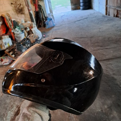 Zdjęcie oferty: Kask motocyklow prawie nowy abiwa HELMETS M  57-58