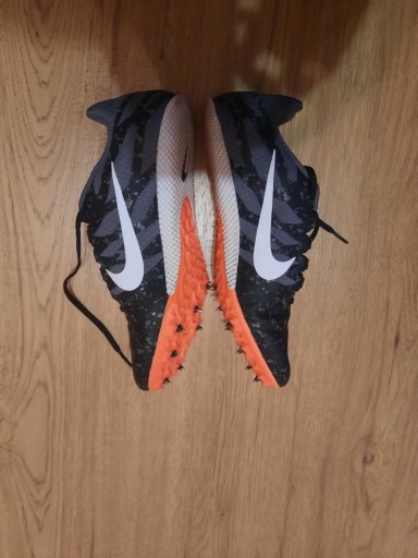 Zdjęcie oferty: Buty nike kolce rozmiar 42