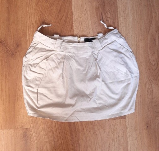 Zdjęcie oferty: Spódniczka mini biała rozmiar M marki A.Rudzka