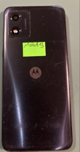 Zdjęcie oferty: Motorola moto e13 uszkodzony