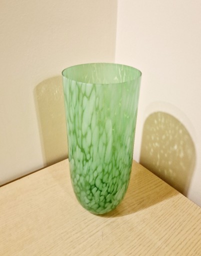 Zdjęcie oferty: Duży piękny nowy wazon z zielonego szkła 30 cm
