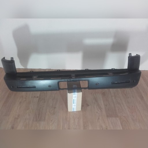 Zdjęcie oferty: Zderzak tyl Land Rover Discovery 4