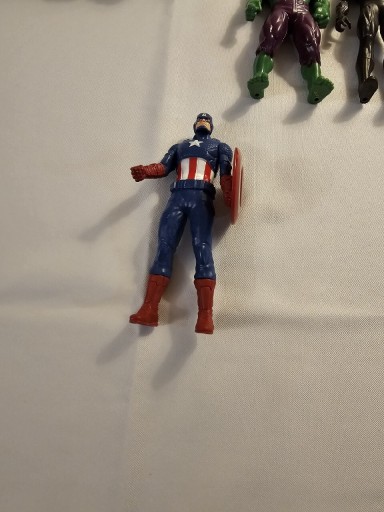 Zdjęcie oferty: ,,Kapitan America ,,zabawka dla dzieci.