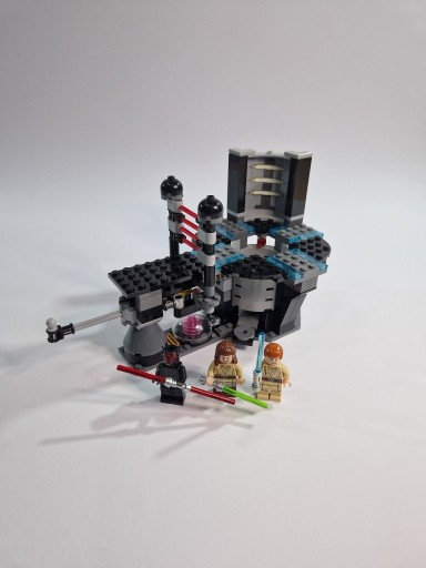 Zdjęcie oferty: Zestaw LEGO Star Wars 75169 - Pojedynek na Naboo