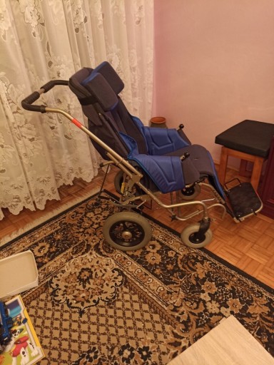 Zdjęcie oferty: Wózek inwalidzki firmy Comfort
