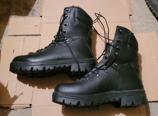 Zdjęcie oferty: Buty wojskowe Demar wzór 933 MON 27,5 czarne 