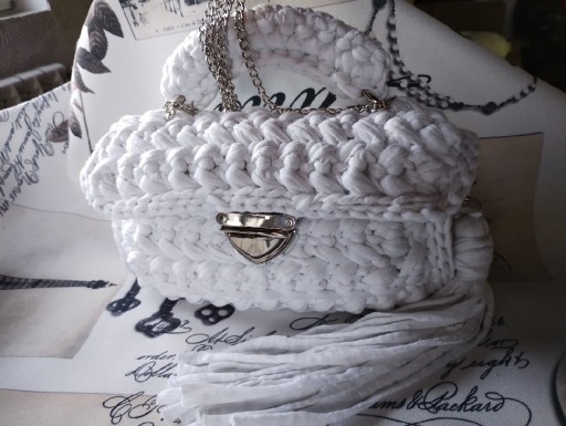 Zdjęcie oferty: Biala torebka z chwostem handmade rękodzieło 